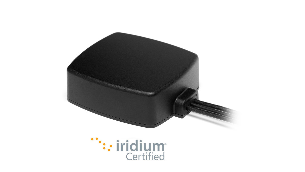 2J6975MPGF 5G, GNSS, Iridium magnetic/adhesive mount Antenna 3-in-1 SMA-M 300cm IP67/IP69