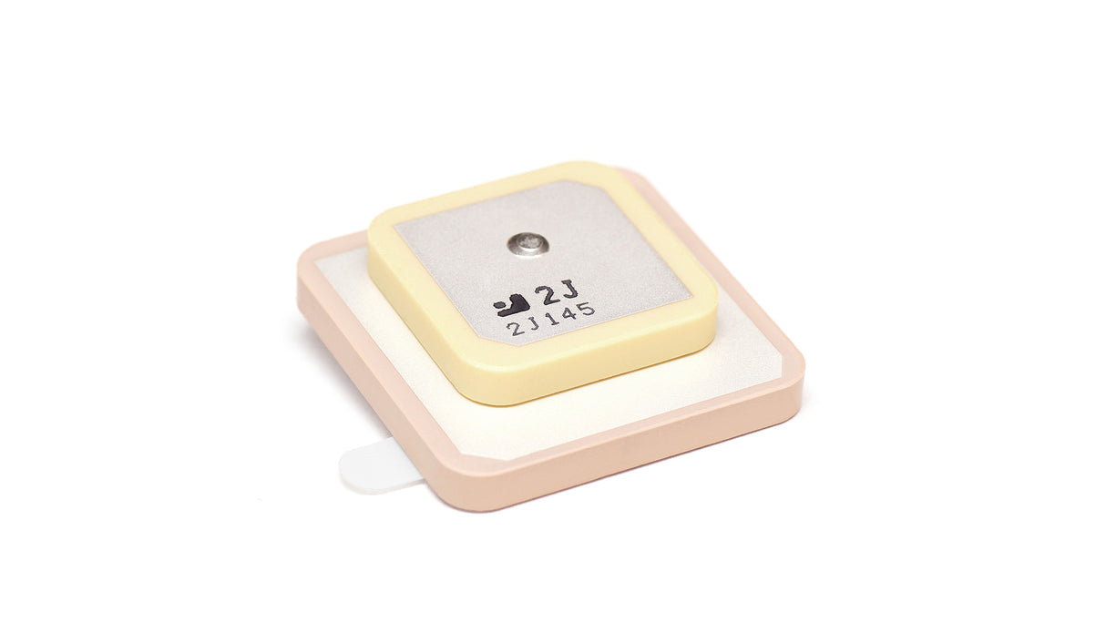 2JCP3682101Cc GNSS thru-hole mount Ceramic Antenna