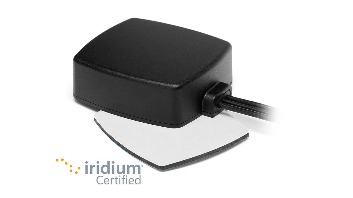 2J6975MPGF 5G, GNSS, Iridium magnetic/adhesive mount Antenna 3-in-1 SMA-M 300cm IP67/IP69